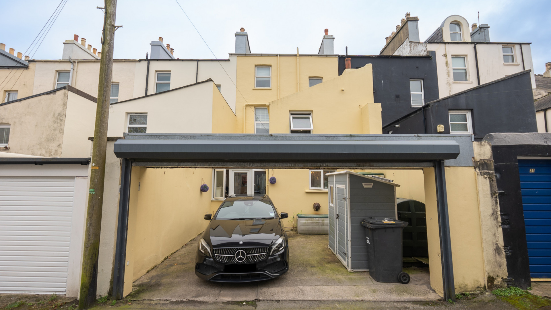 Cowley Groves 32 Woodburn Square, Douglas, IM1 4DD