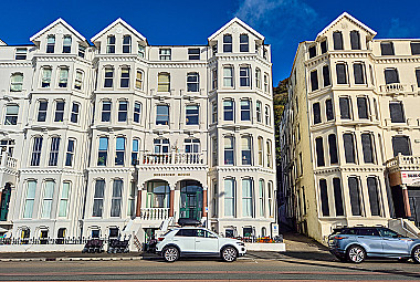 Apt. 8 Beresford House, 11-12 Palace Terrace, Queens Promenade, Douglas, IM2 4NE