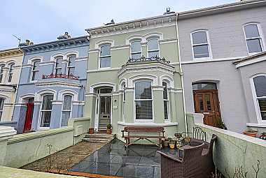 4 Thorny Road + Single Garage, Douglas, IM2 5ED
